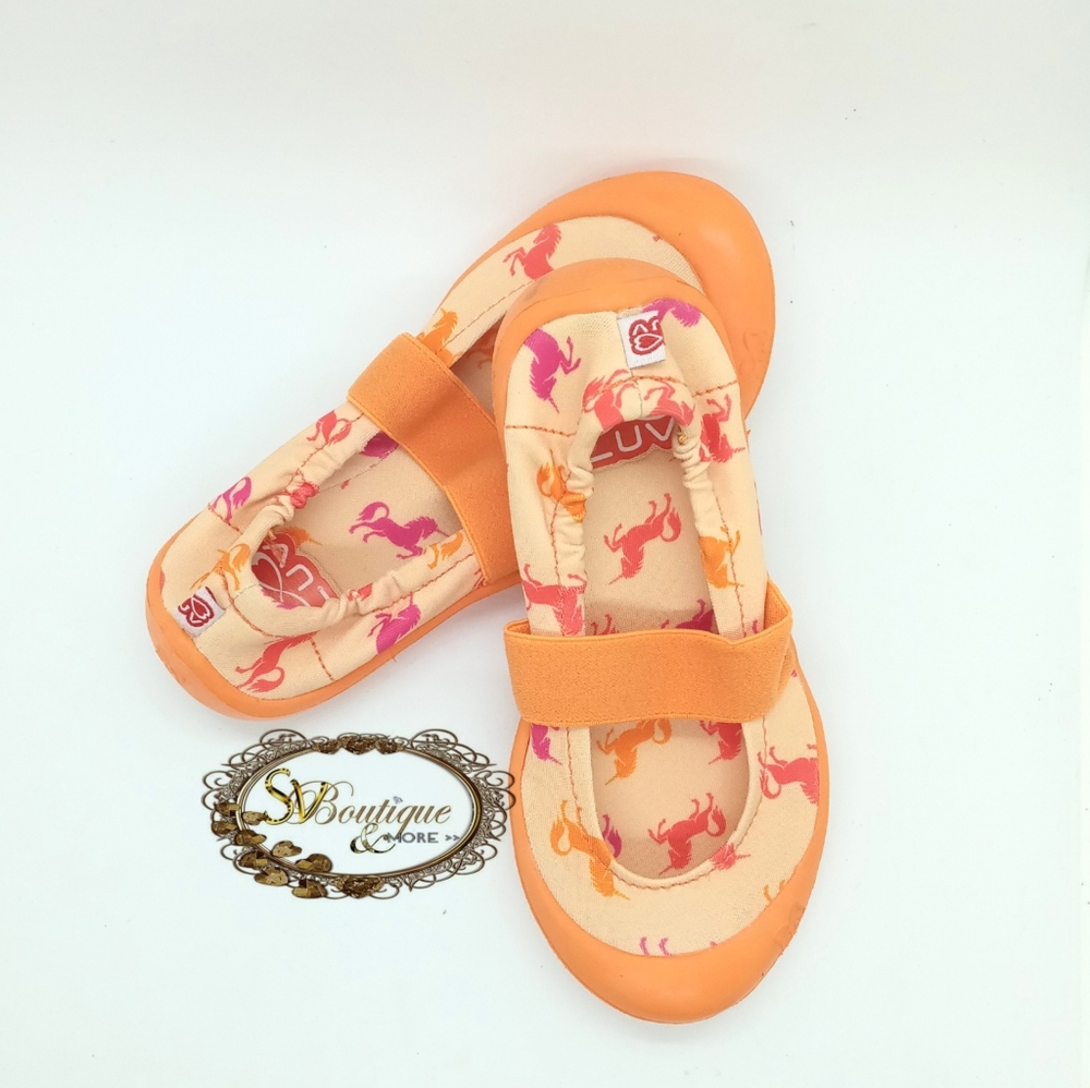🆕 Unicorns Waterproof slip on shoes sz 9 toddler